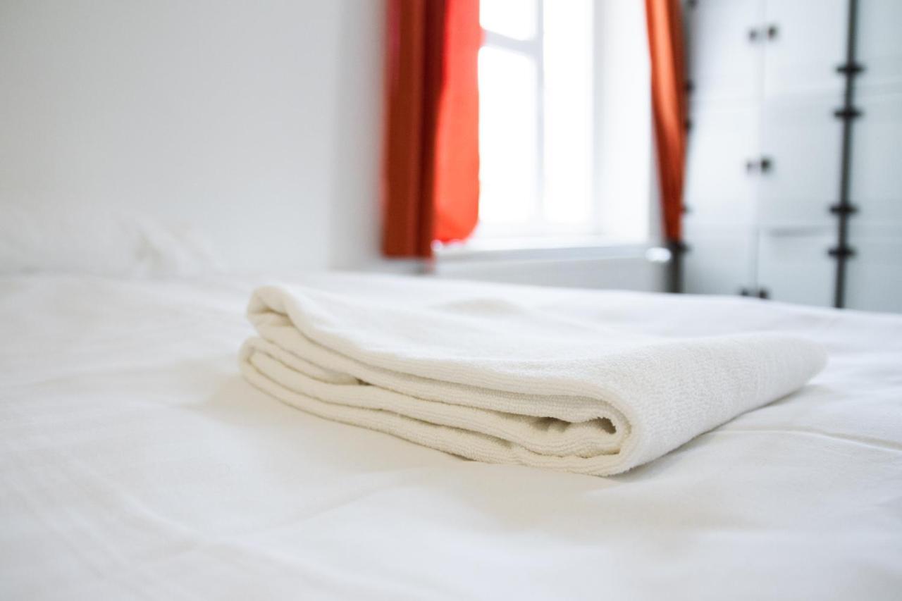 Hostel Mandarinka プラハ エクステリア 写真