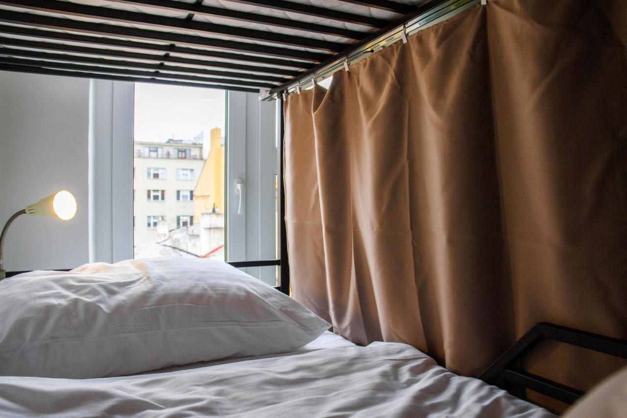 Hostel Mandarinka プラハ エクステリア 写真