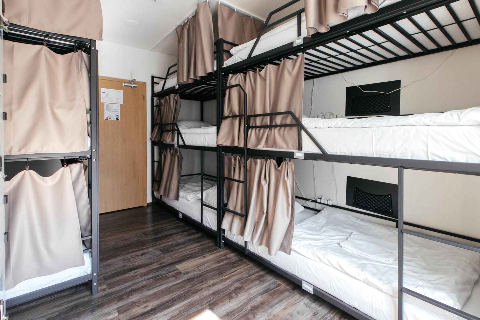 Hostel Mandarinka プラハ エクステリア 写真