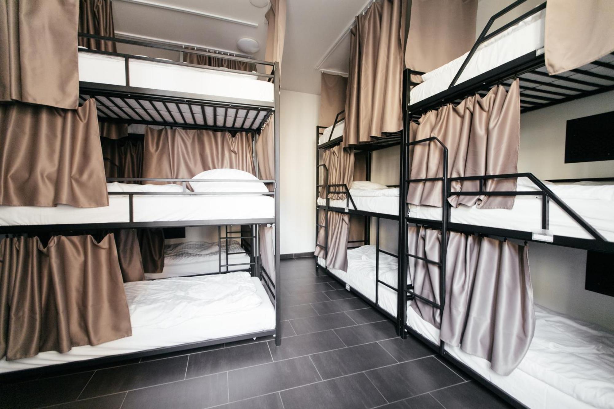 Hostel Mandarinka プラハ エクステリア 写真